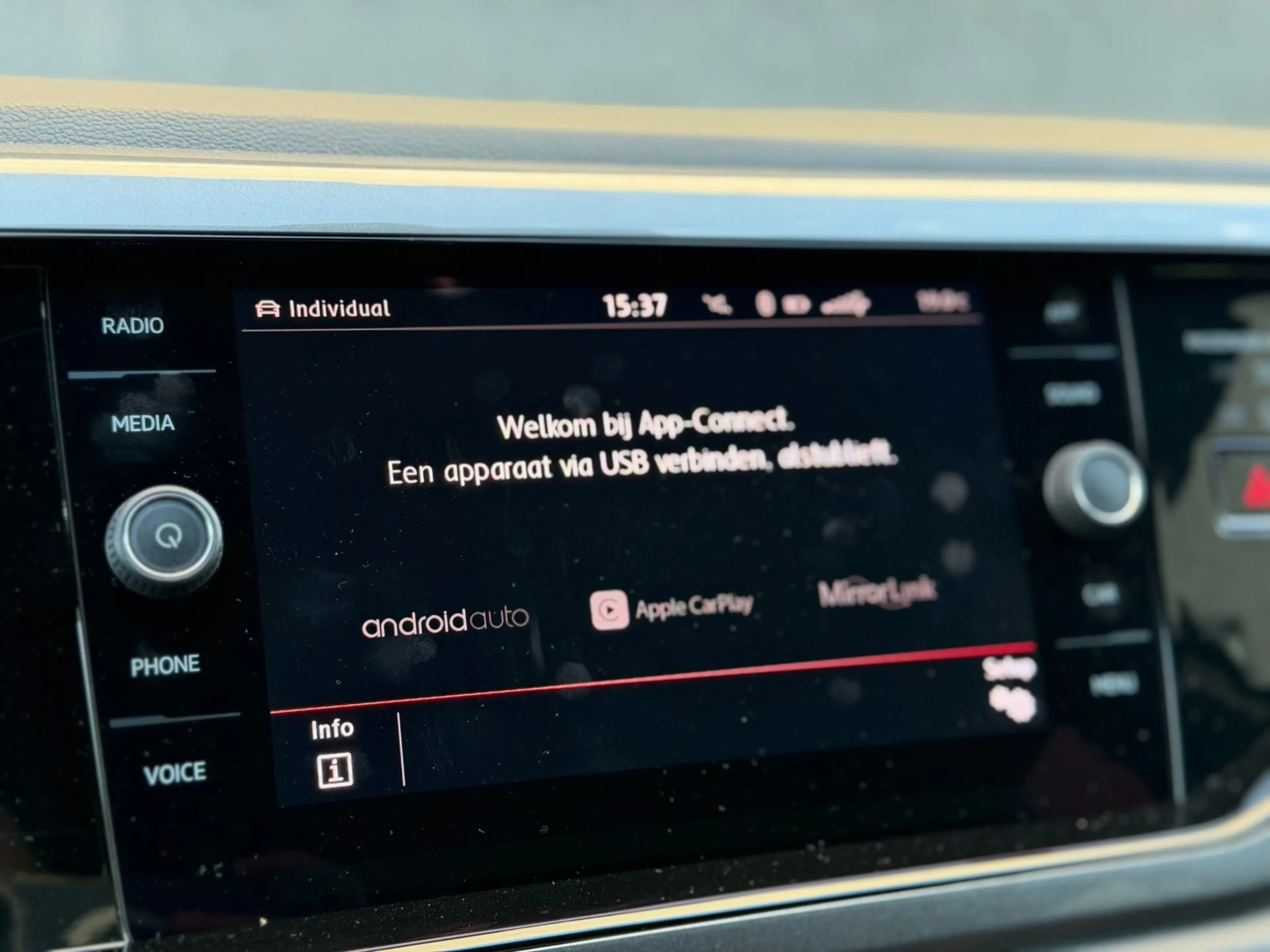 Volkswagen Polo GTI 2.0 TSI 200PK (CARPLAY, PARKEERSENSOREN V+A, AUTOM — photo 6