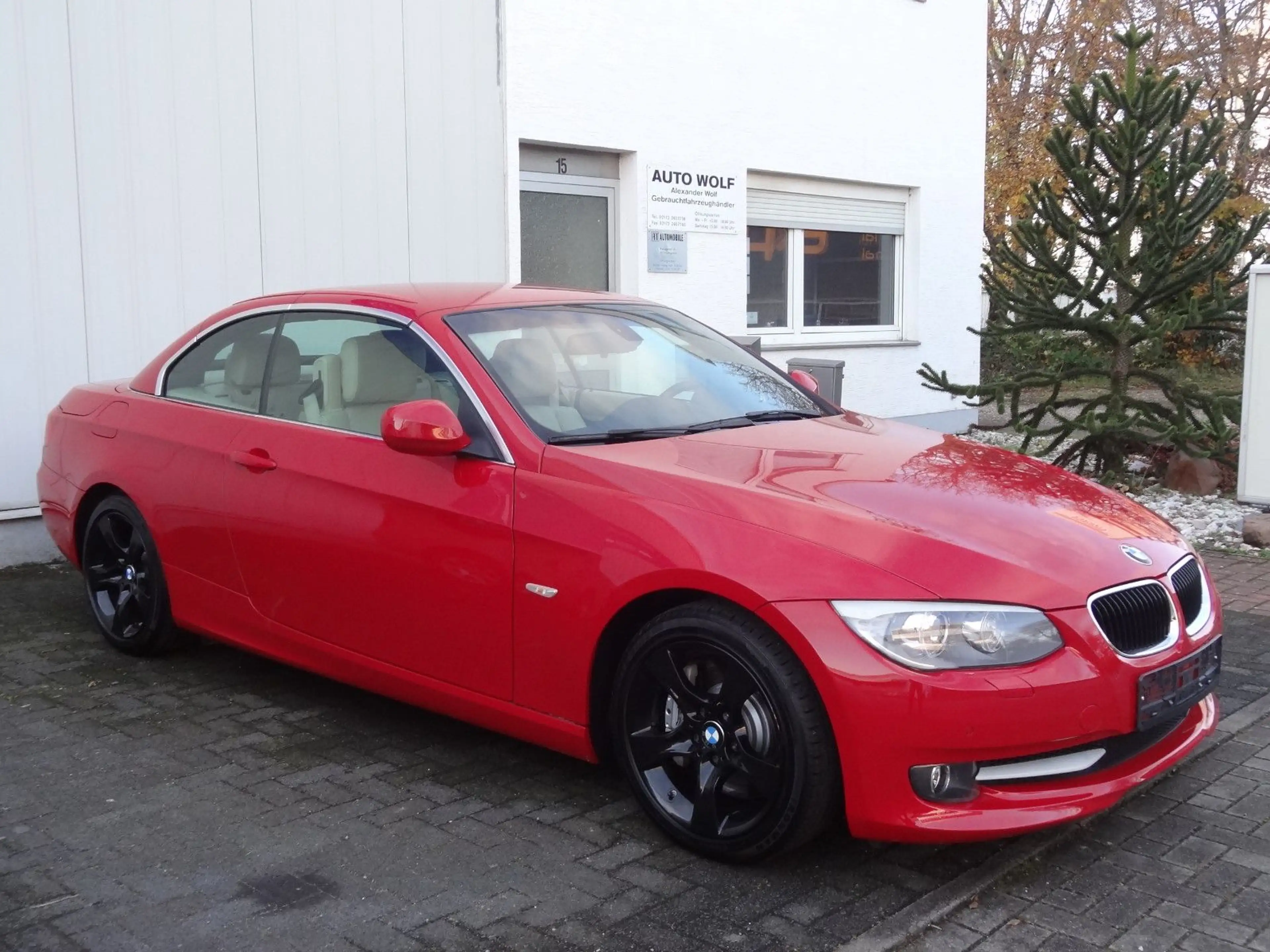 BMW 335 i Cabrio Edition Aut. Bi-Xenon/Navigation/PDC