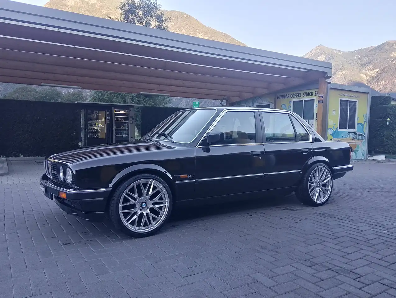 BMW 318i 4p, foto 3