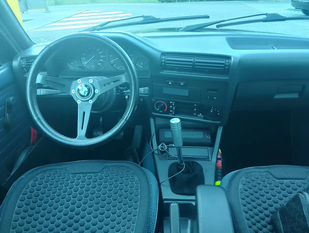 BMW 318i 4p, foto 4