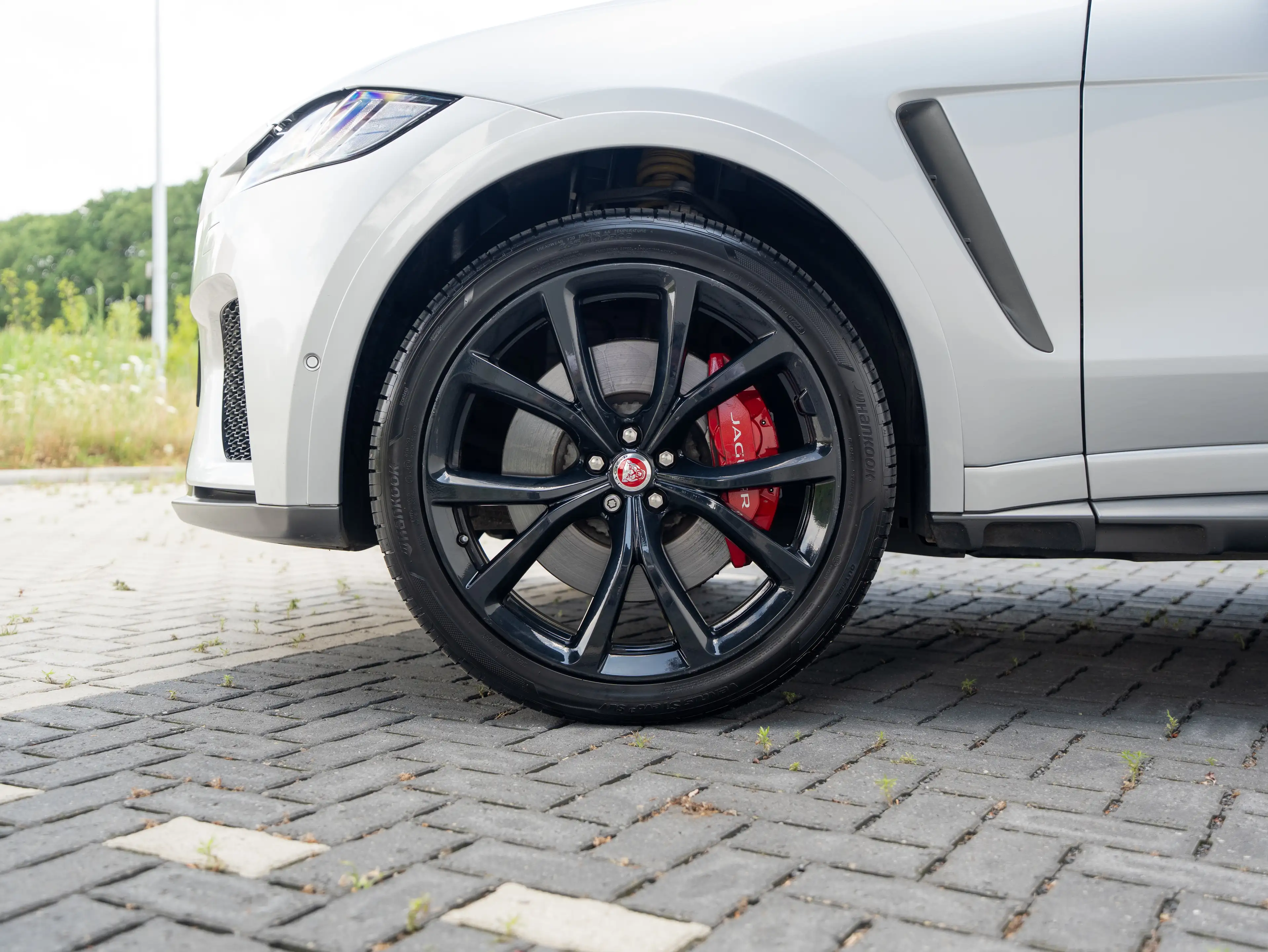 Jaguar F-Pace F-Pace SVR 5.0 V8 AWD LICHTE VRACHT/DEALER SERVICED/PRE OPF/1ST BE OWNER — photo 10