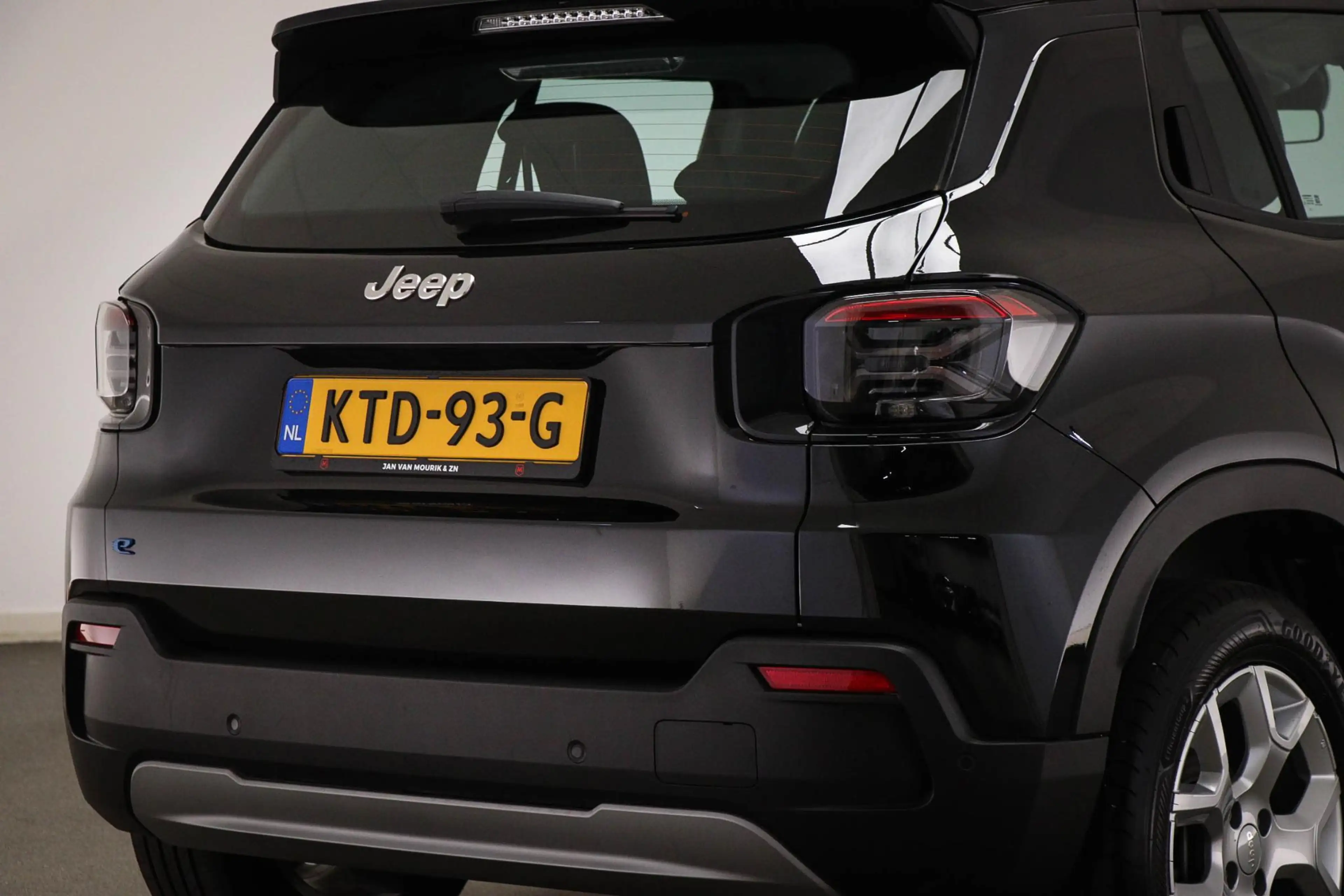 Jeep Avenger Altitude 54 kWh | SOH 97% | CLIMA | DAB | APPLE | — photo 21