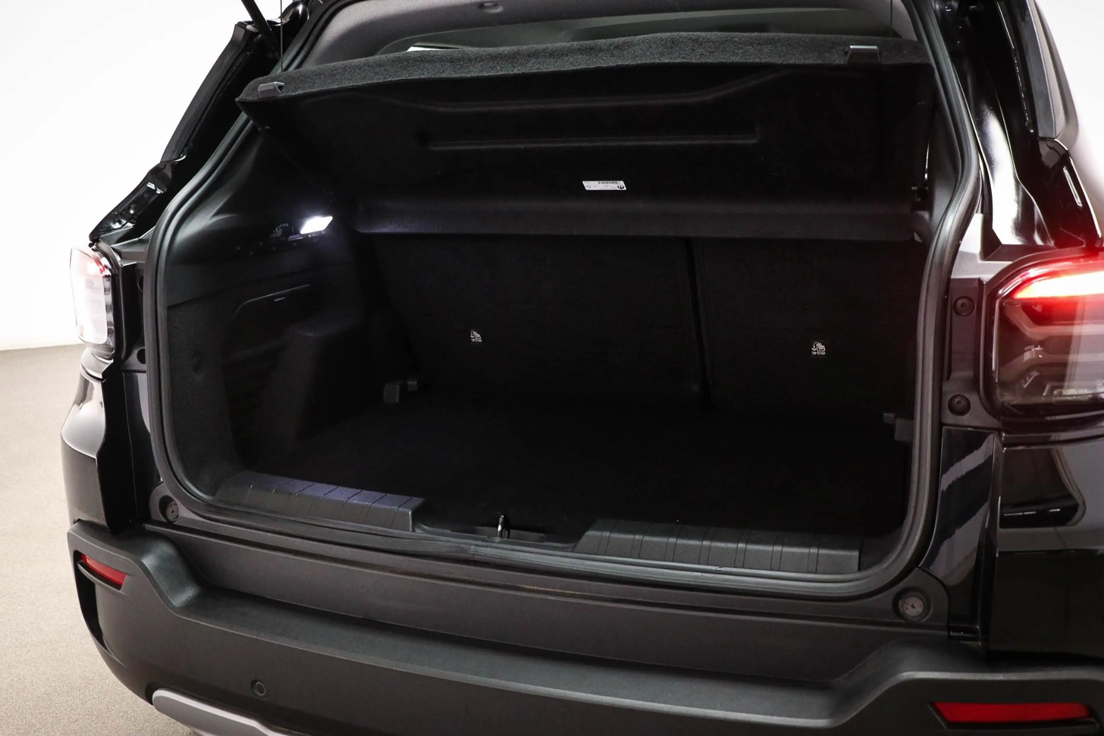 Jeep Avenger Altitude 54 kWh | SOH 97% | CLIMA | DAB | APPLE | — photo 14