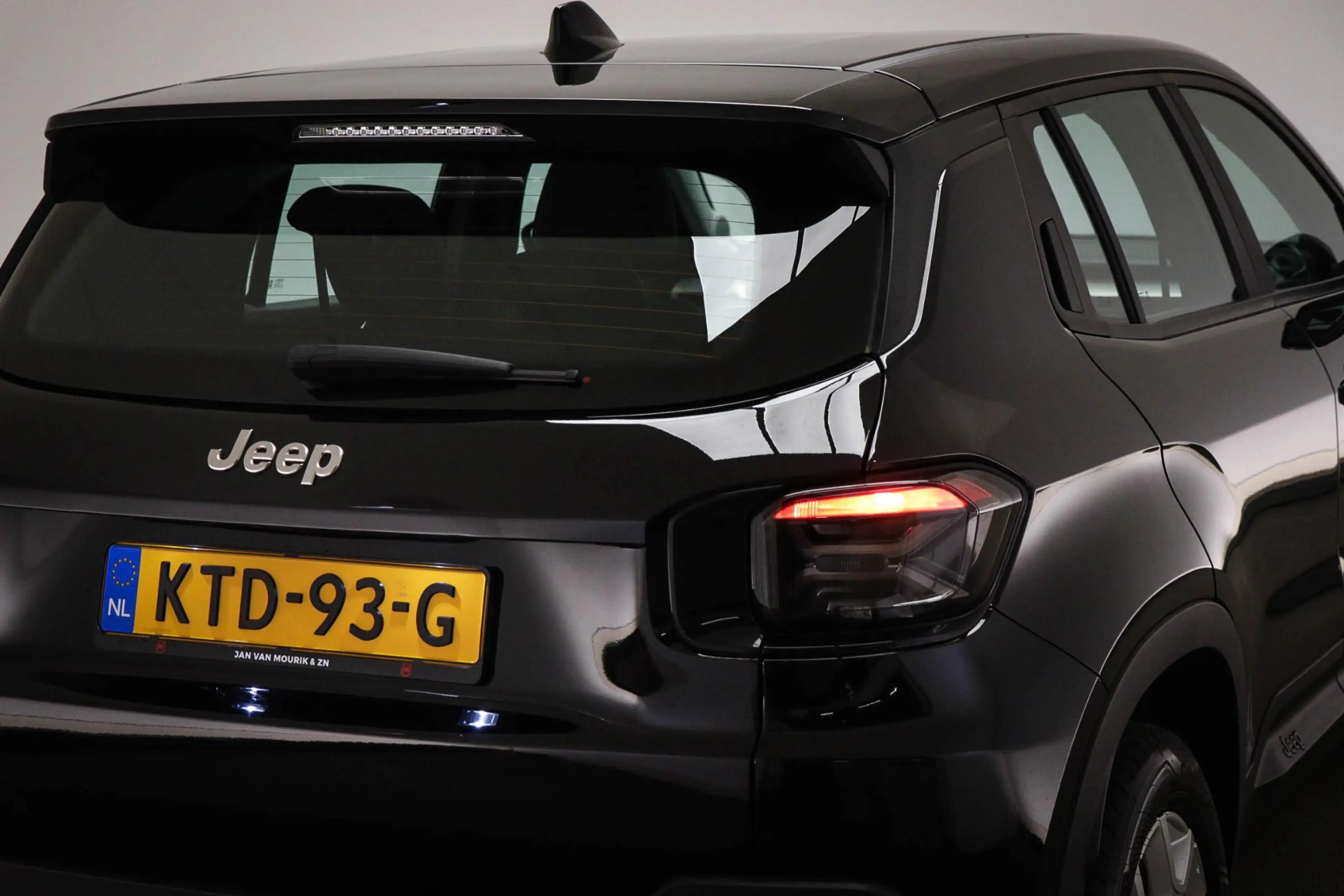 Jeep Avenger Altitude 54 kWh | SOH 97% | CLIMA | DAB | APPLE | — photo 22