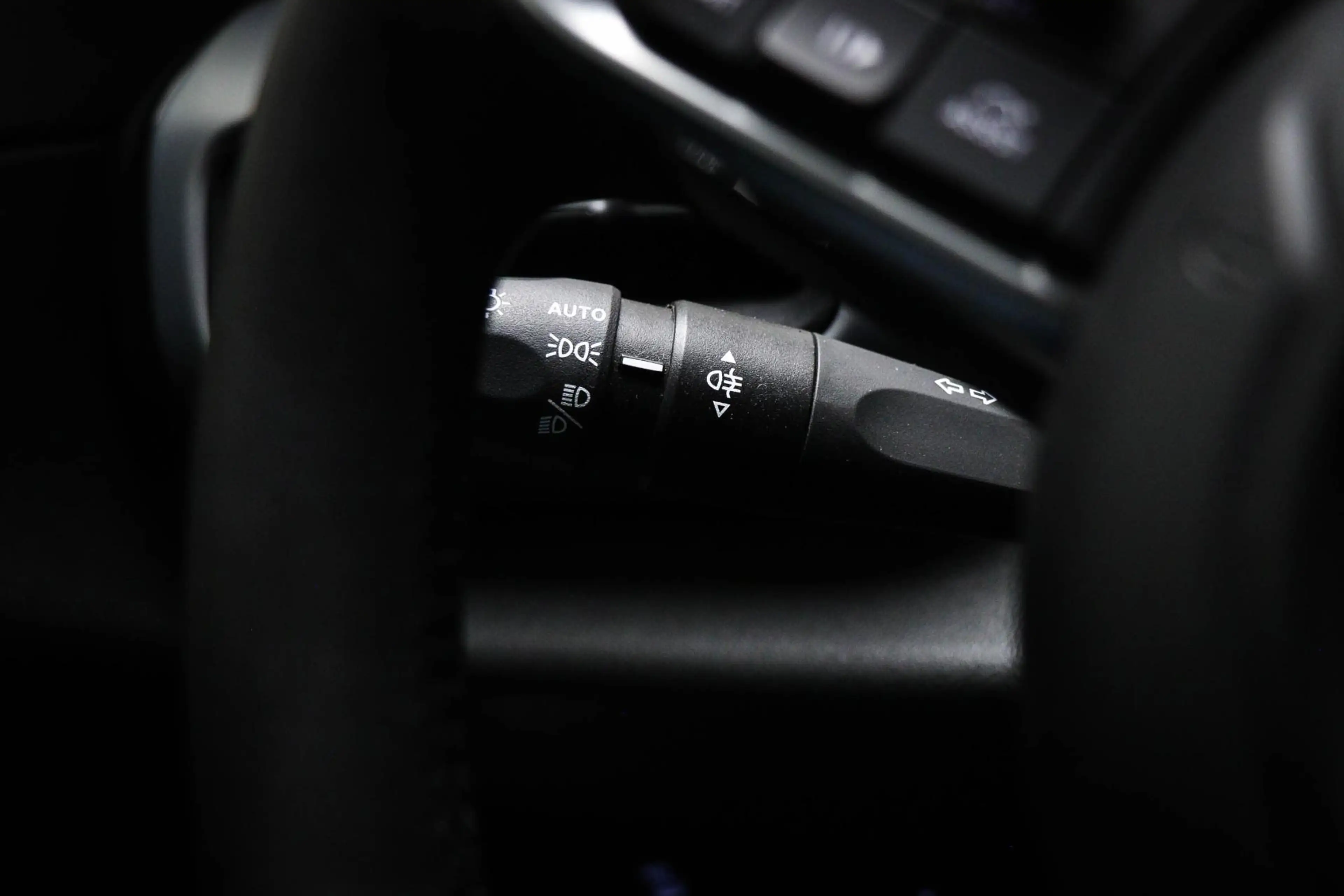 Jeep Avenger Altitude 54 kWh | SOH 97% | CLIMA | DAB | APPLE | — photo 32