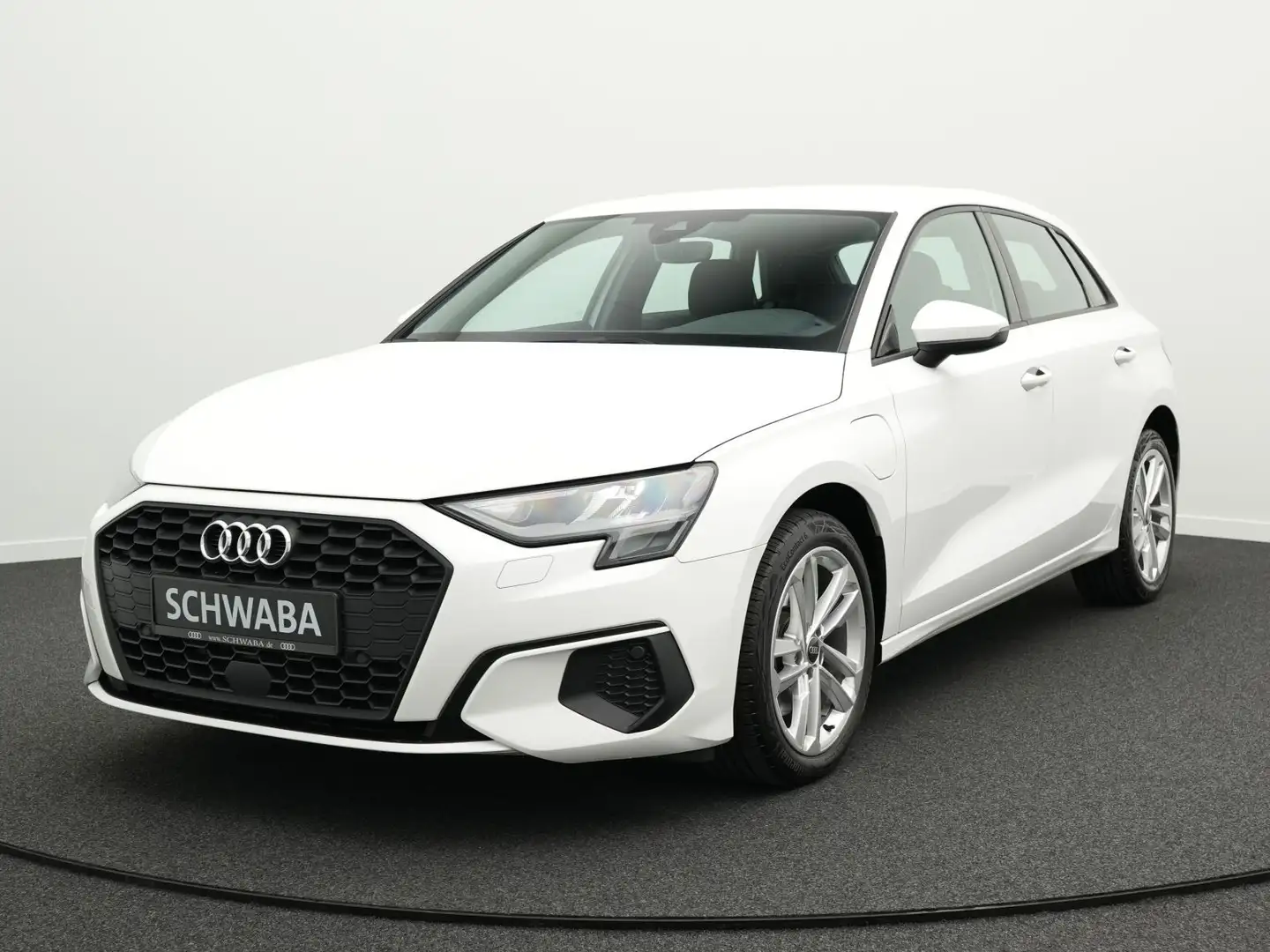 Audi A3 40 TFSIe S tr. *AHK*VIRTUAL*8-fach Weiß - 2