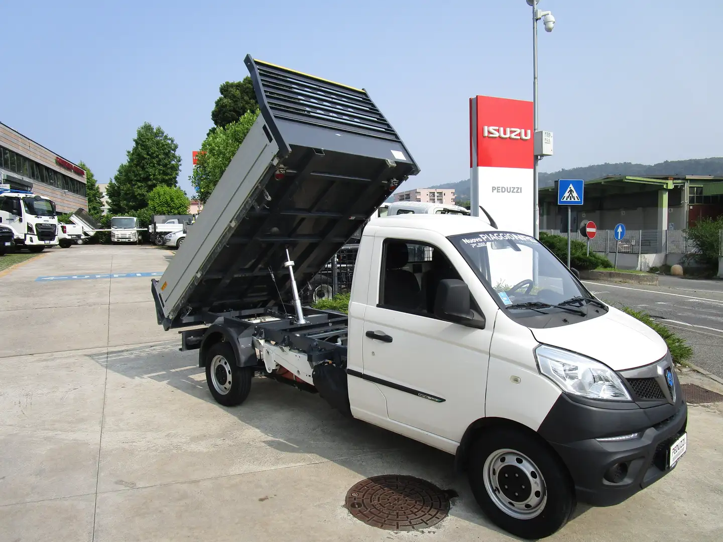 Piaggio Porter NP6 RIBALTABILE TRILATERALE LUNGO Blanco - 2