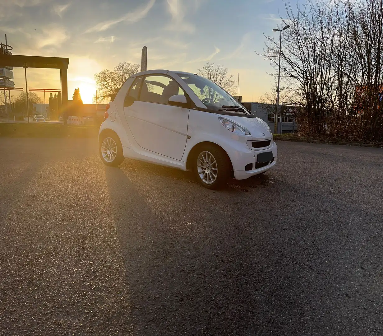 smart forTwo cabrio mhd Weiß - 2