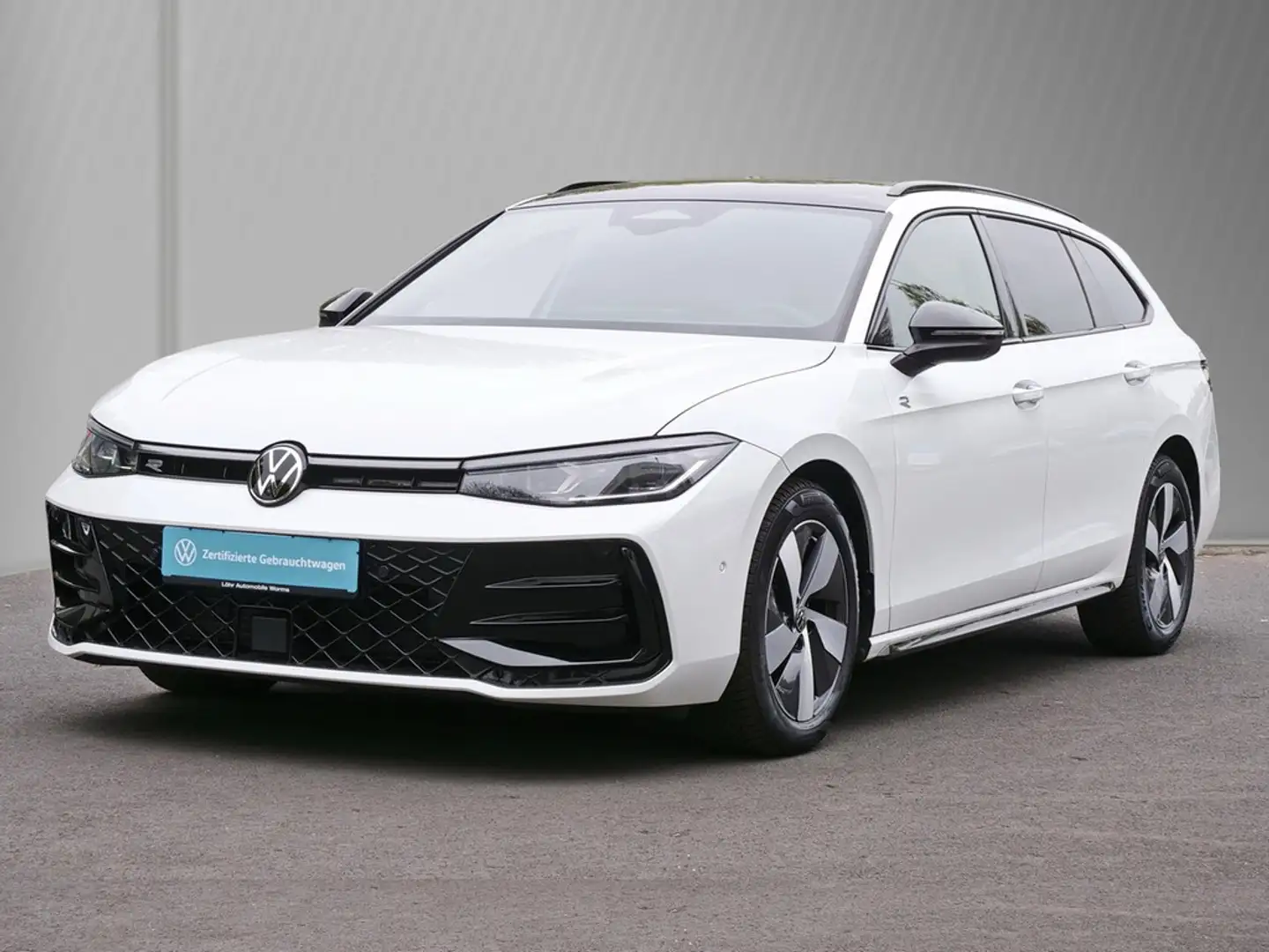 Volkswagen Passat Variant 2.0 TDI R-line *AHK*MATRIX-LED* Weiß - 2