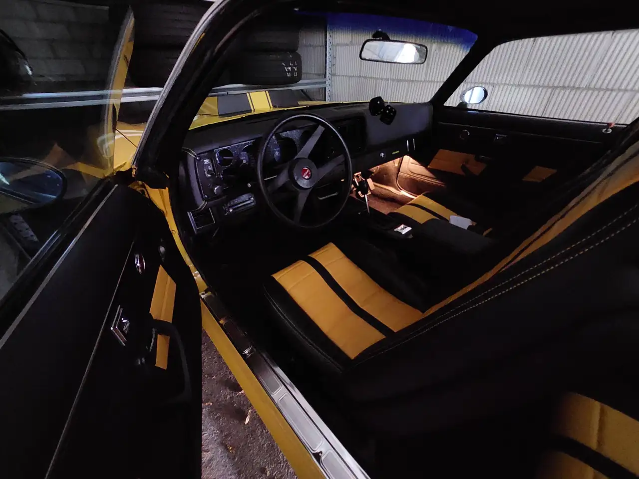 Chevrolet Camaro Berlinetta 1980 5.7 V8 KILLERBEE – Mark Ryan gesigneerd, foto 11