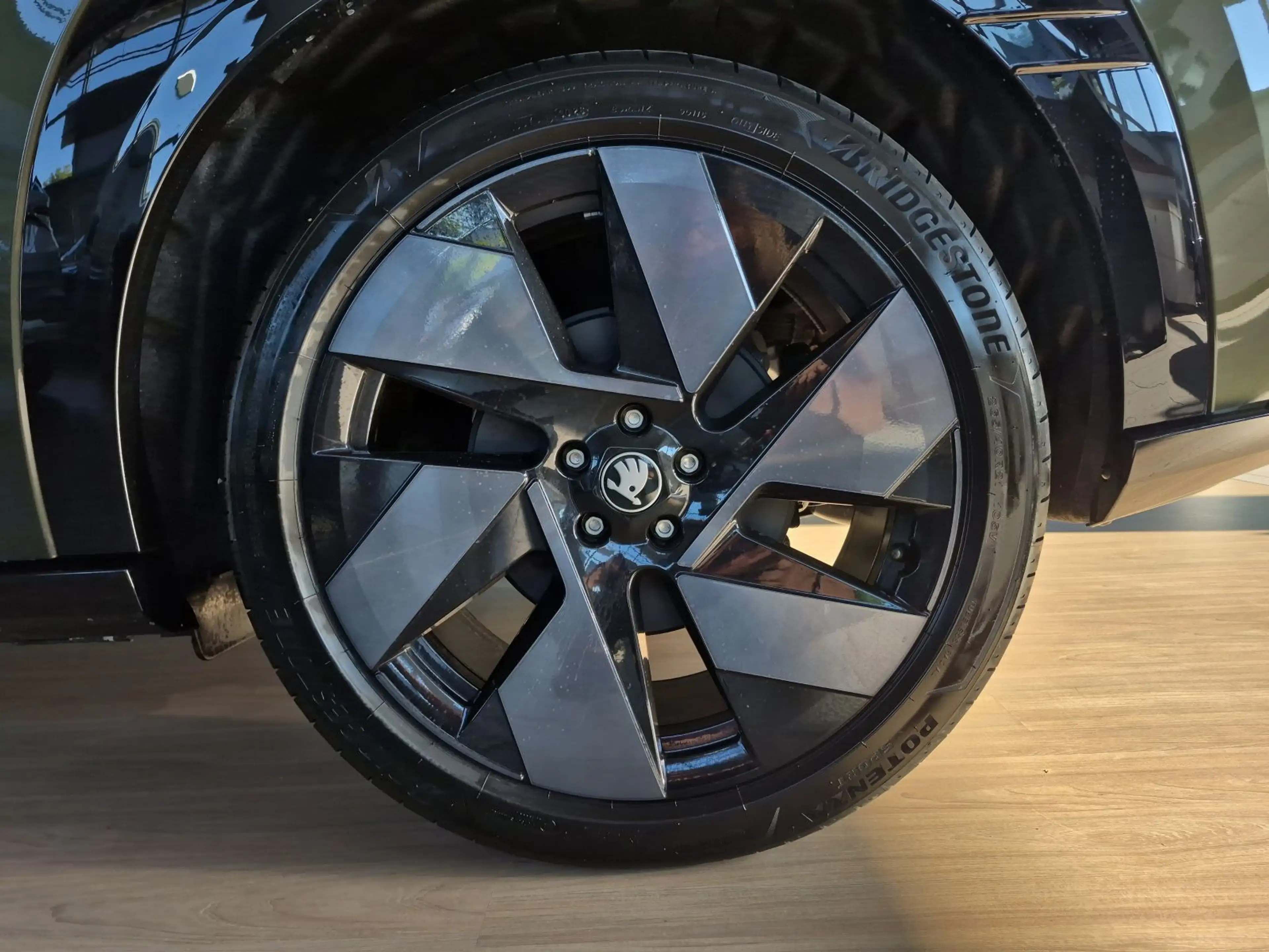 Skoda Peaq Sportline 90x | 220 kW 1-Gang-Automatik 4x4 — photo 3