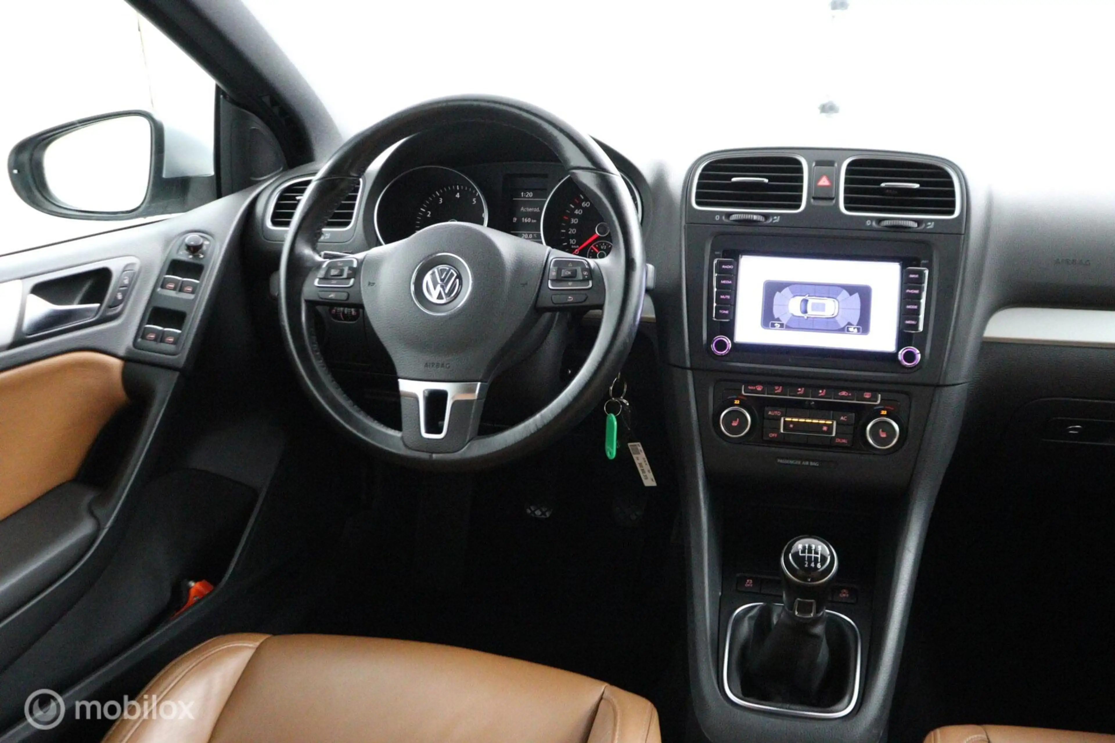 Volkswagen Golf Cabriolet 1.2 TSI BlueMotion | Bruin leder | Sensoren V & A — photo 10