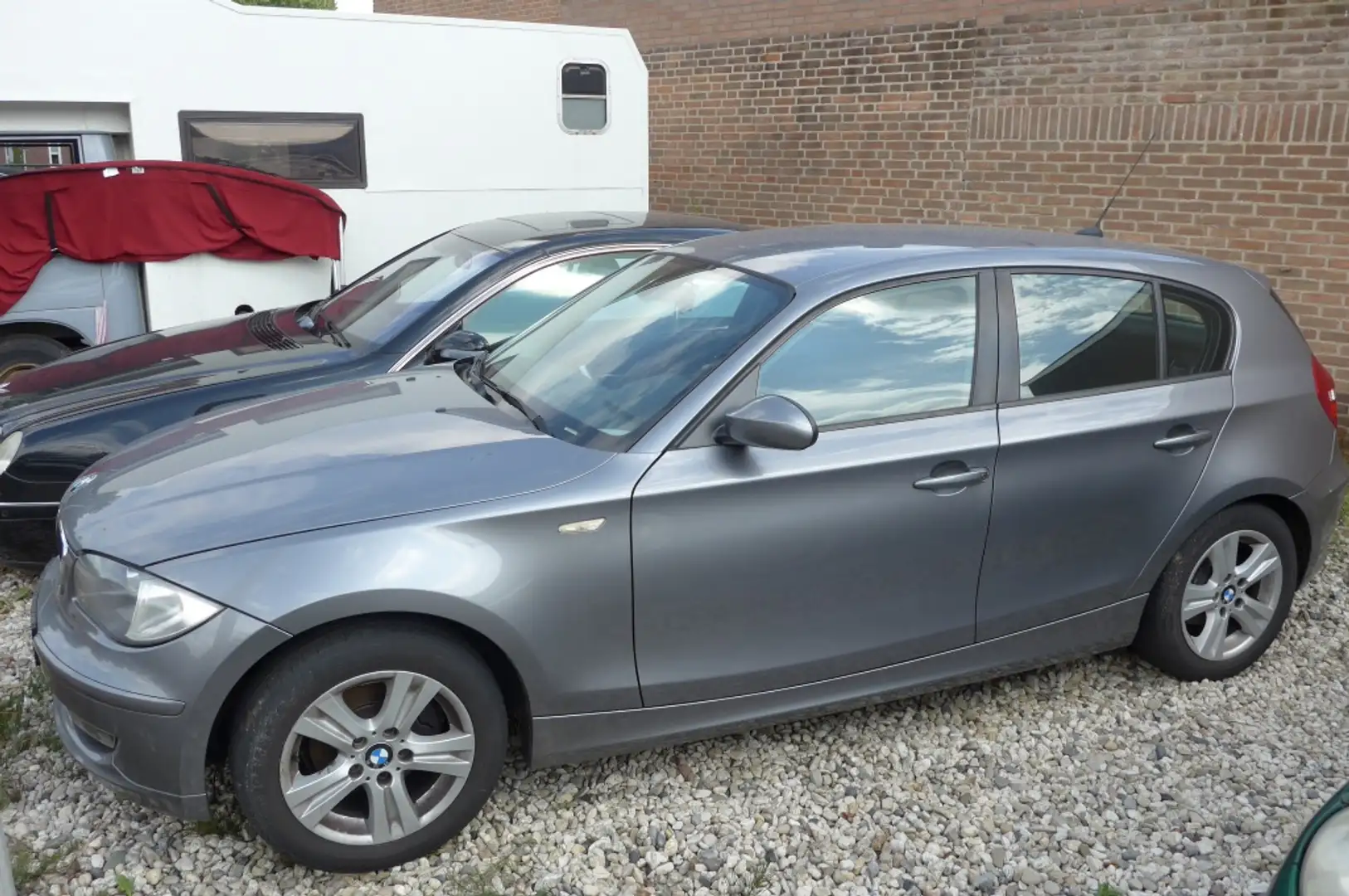 BMW 116 1-serie 116i Business Line Motor defect! Grijs - 1