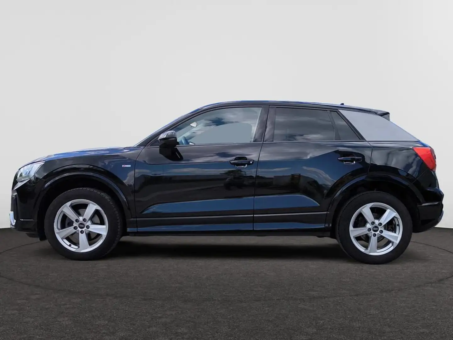 Audi Q2 Audi Q2  S line 30 TFSI  81(110) kW(ch) 6 vitesses Noir - 2