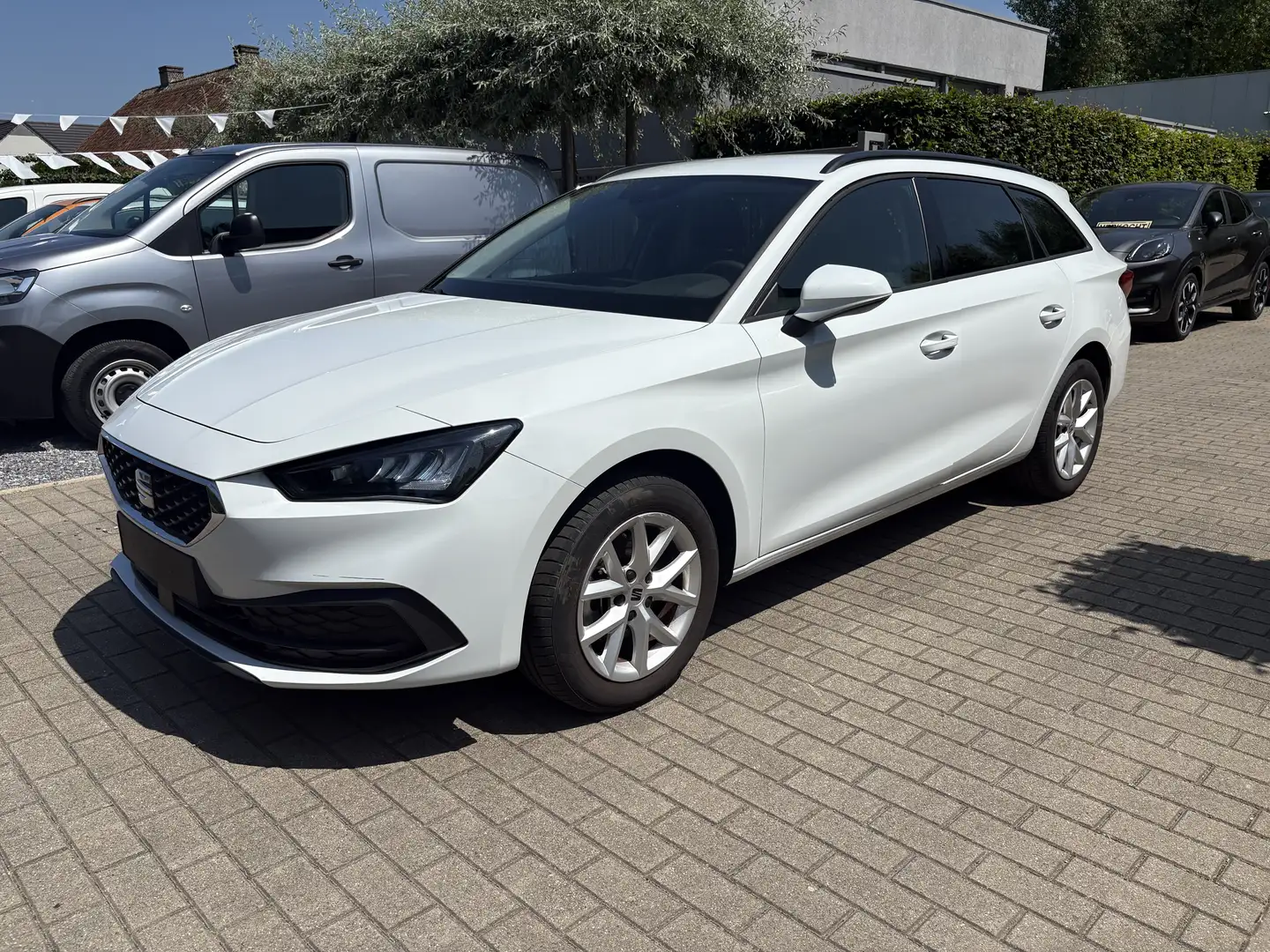SEAT Leon Sportstourer 1.0 eTSI OPF DSG Style - 1