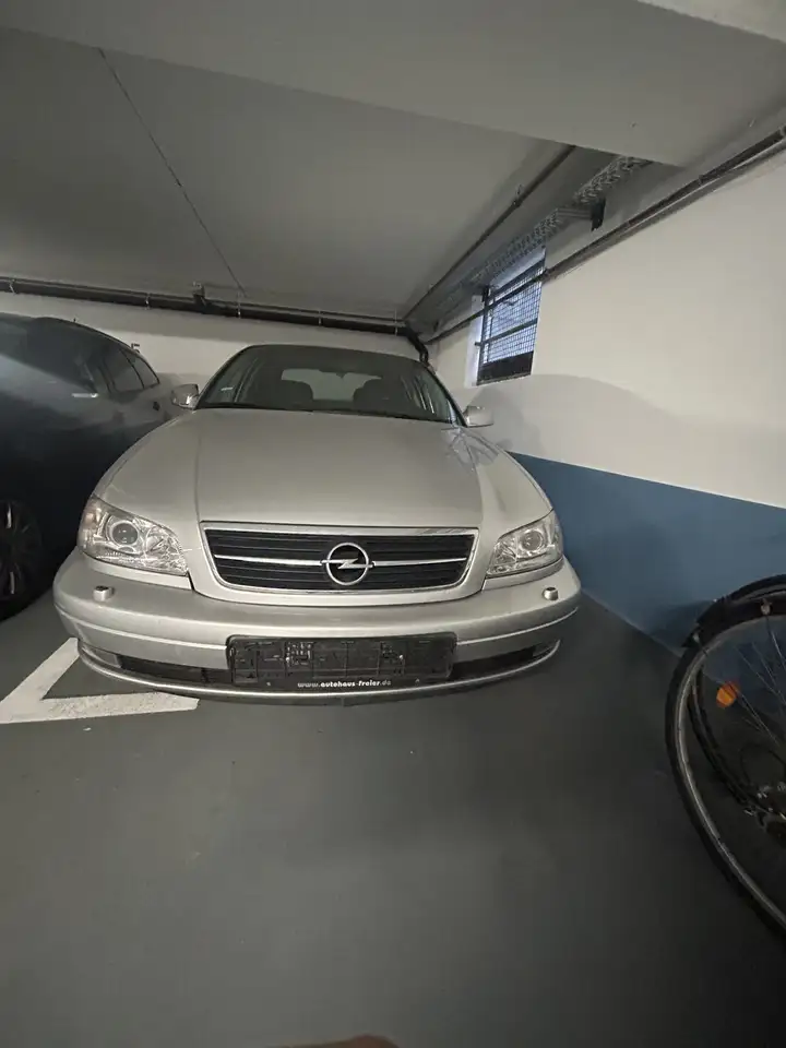 Opel Omega 2.2 Edition 2000, foto 7