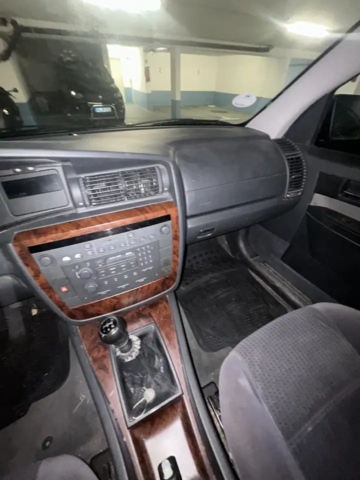 Opel Omega 2.2 Edition 2000, foto 9