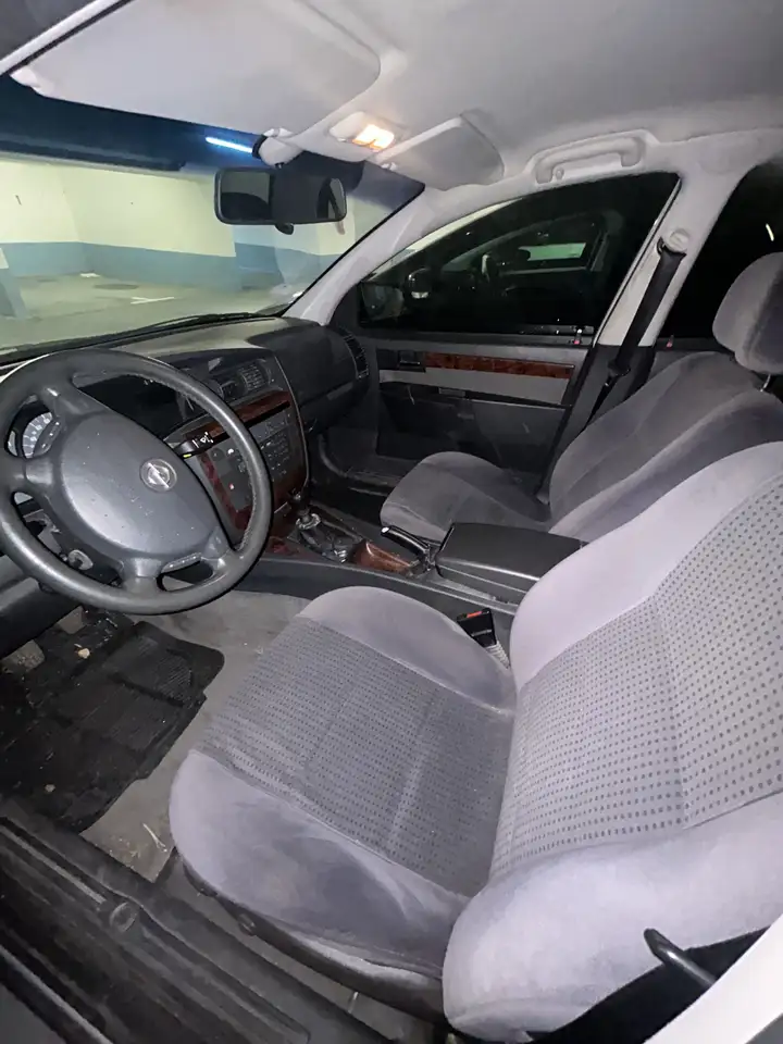 Opel Omega 2.2 Edition 2000, foto 12