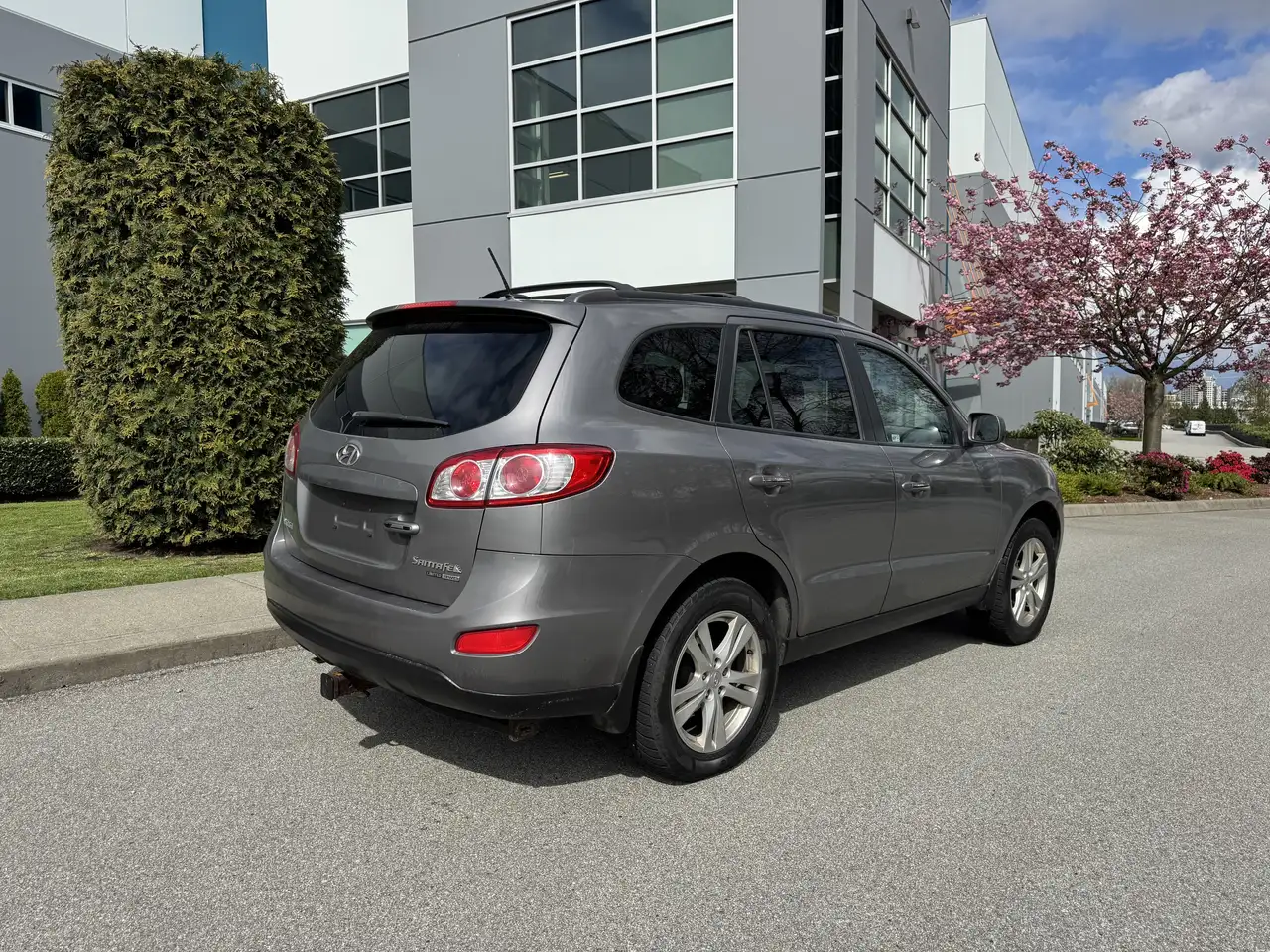 Hyundai SANTA FE photo Hyundai SANTA FE
