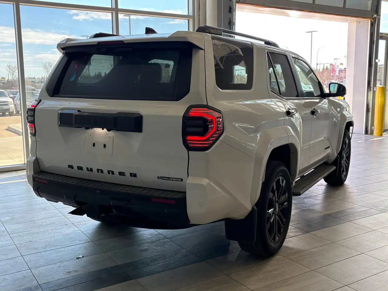Toyota 4-Runner снимка Toyota 4-Runner