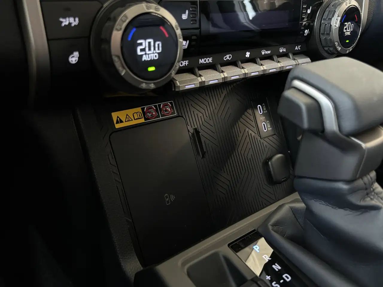 Toyota 4-Runner снимка Toyota 4-Runner