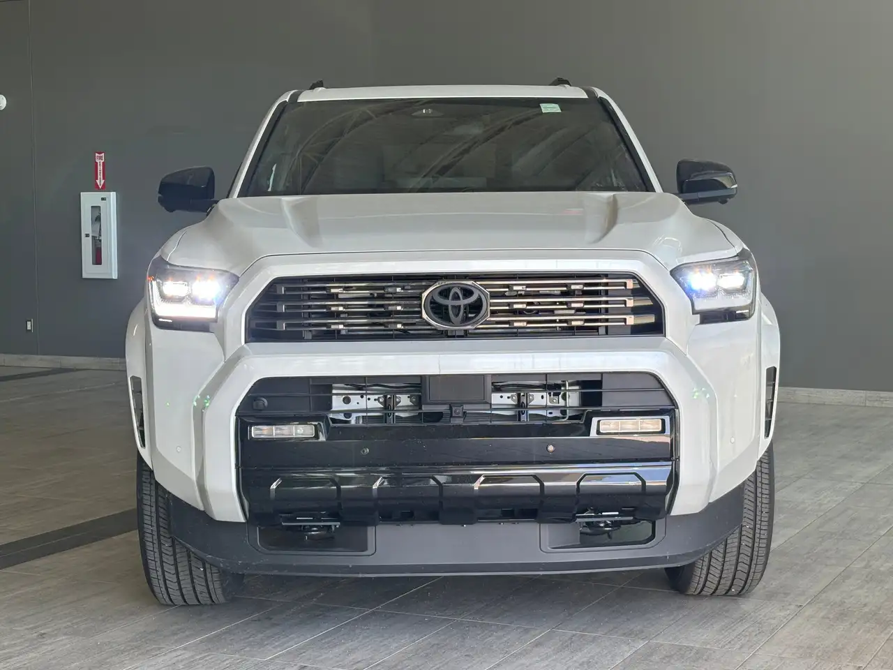 Toyota 4-Runner снимка Toyota 4-Runner