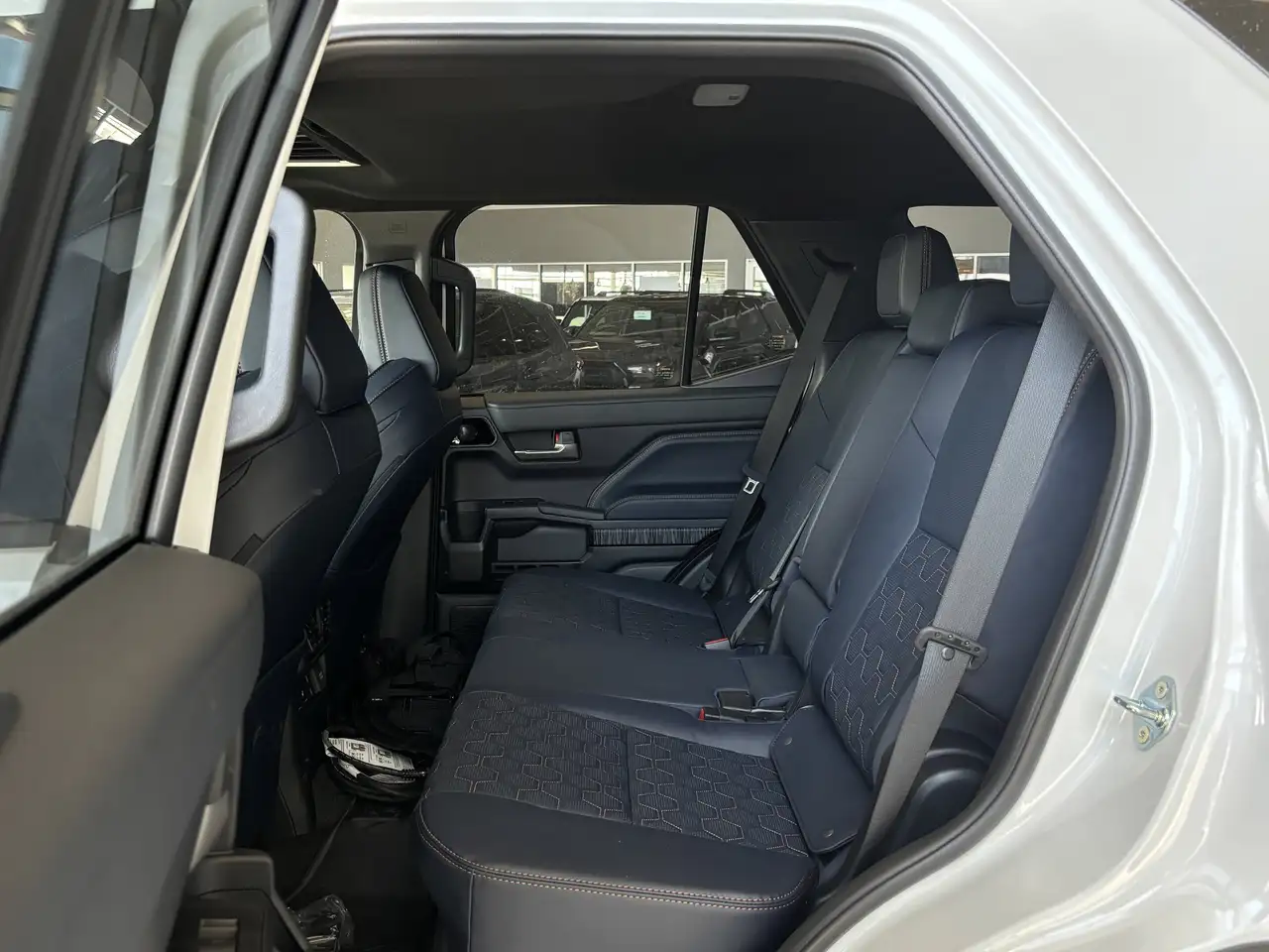 Toyota 4-Runner снимка Toyota 4-Runner