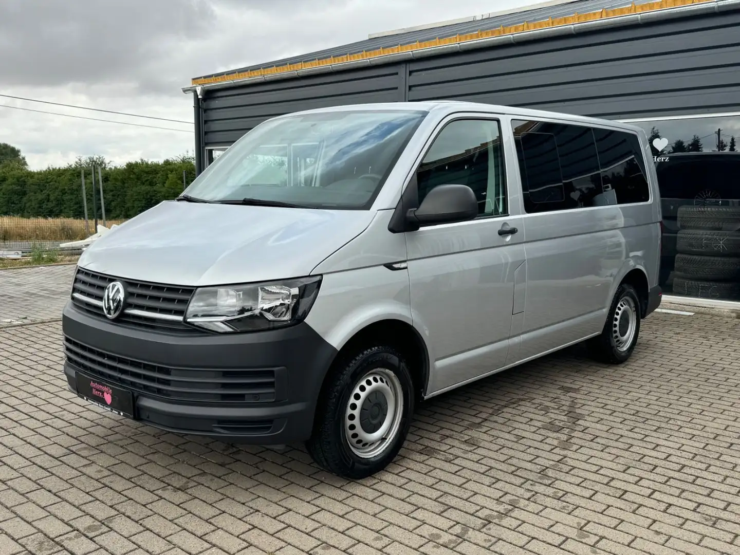 Volkswagen T6 Transporter T6 *9SItzer*GARANTIE*AHK*Klima*AHK Silber - 1