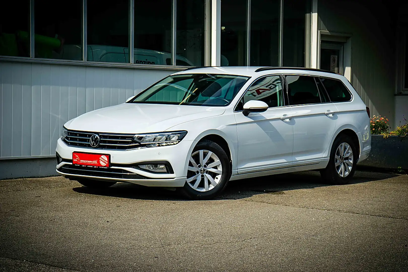 Volkswagen Passat Variant TDI Business DSG *AHV*MEMORY*KAMERA*3-ZONEN* Weiß - 2