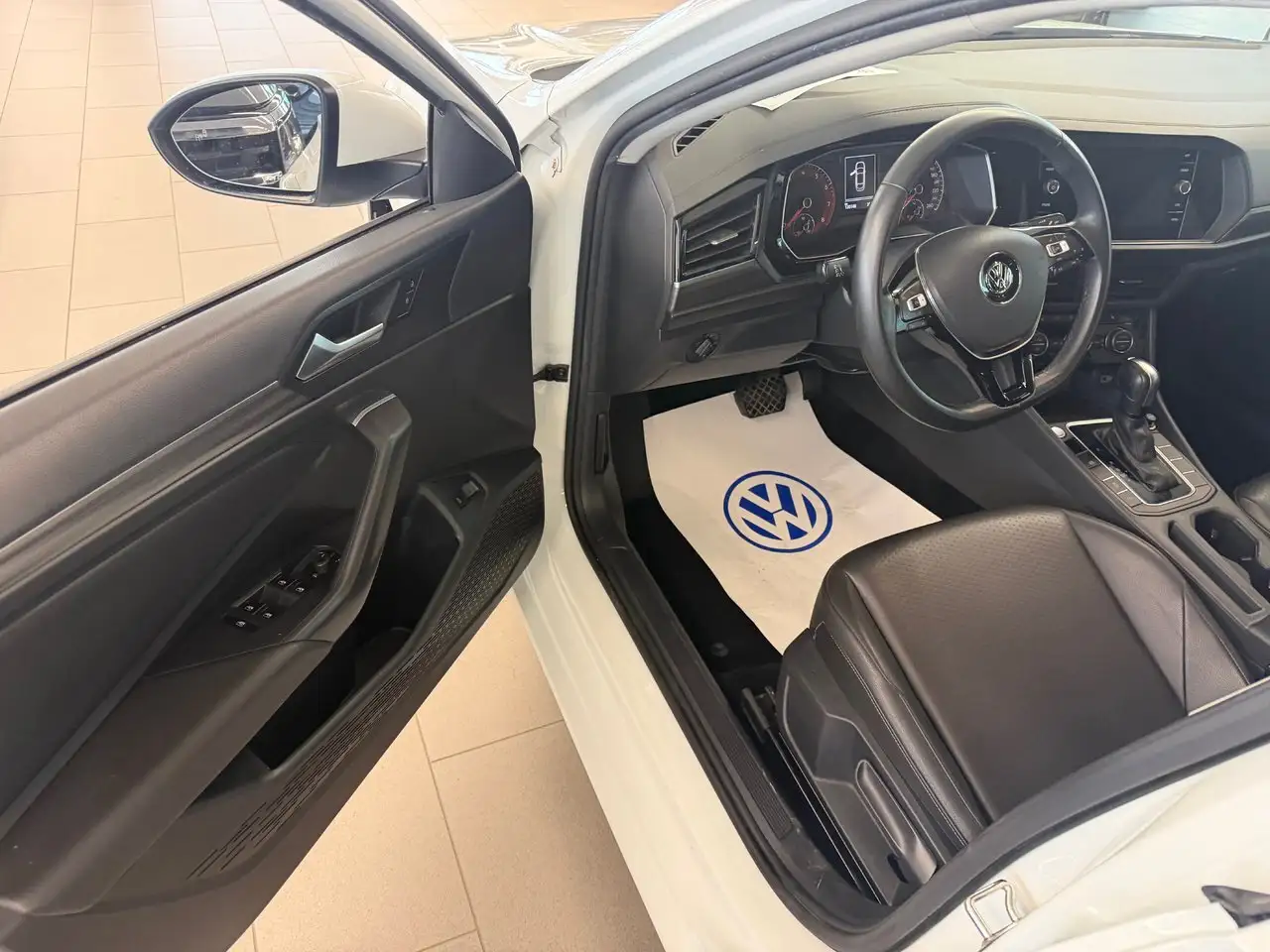 Volkswagen Jetta photo Volkswagen Jetta