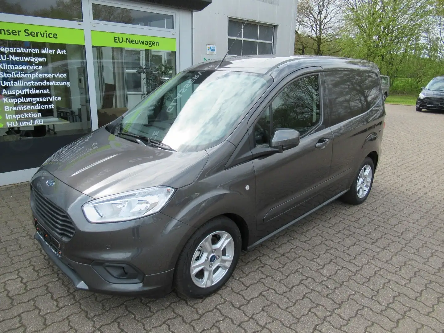 Ford Transit Courier Limited Kastenwagen siva - 2