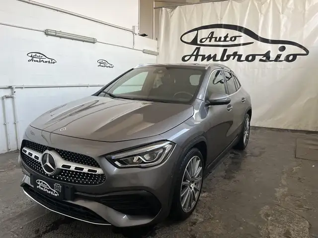 Mercedes-Benz GLA 200 GLA 200 d Premium AMG tua da 379,00 al mese