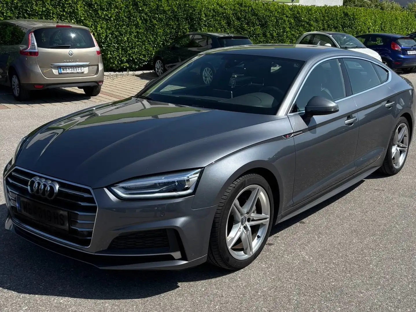 Audi A5 A5 SB 2,0 TDI S-tronic, S-Line innen & außen Grau - 1