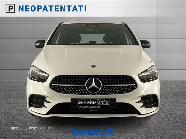 Mercedes-Benz B Class view 4