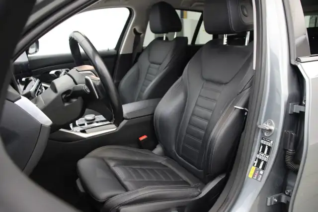 BMW 3 Series view 10