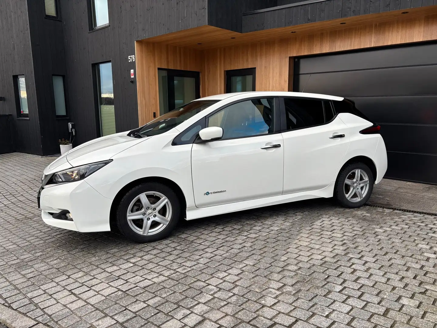 Nissan Leaf Leaf 40 kWh ACENTA Weiß - 2