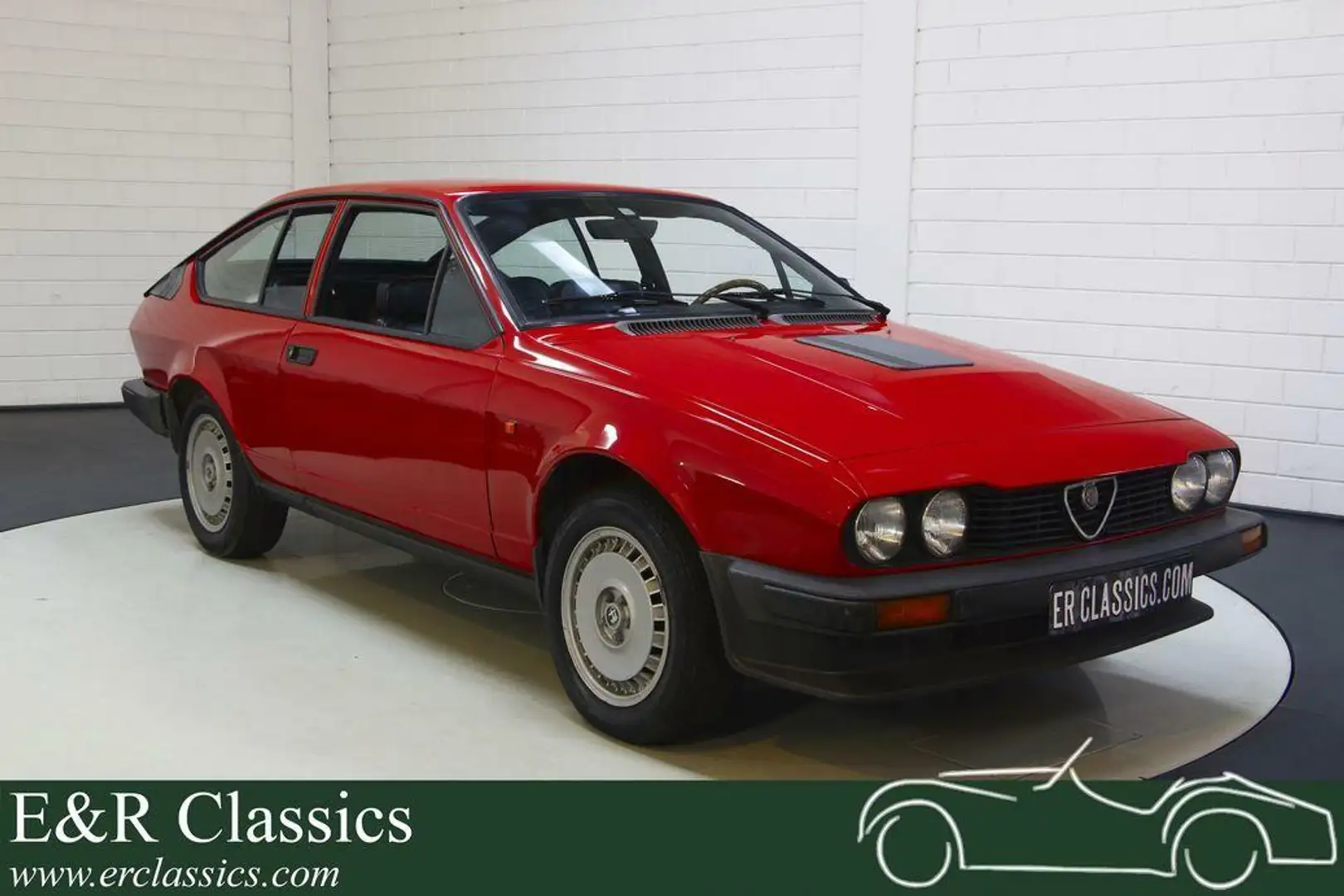 Alfa Romeo GTV 6 Coupé Rood - 1