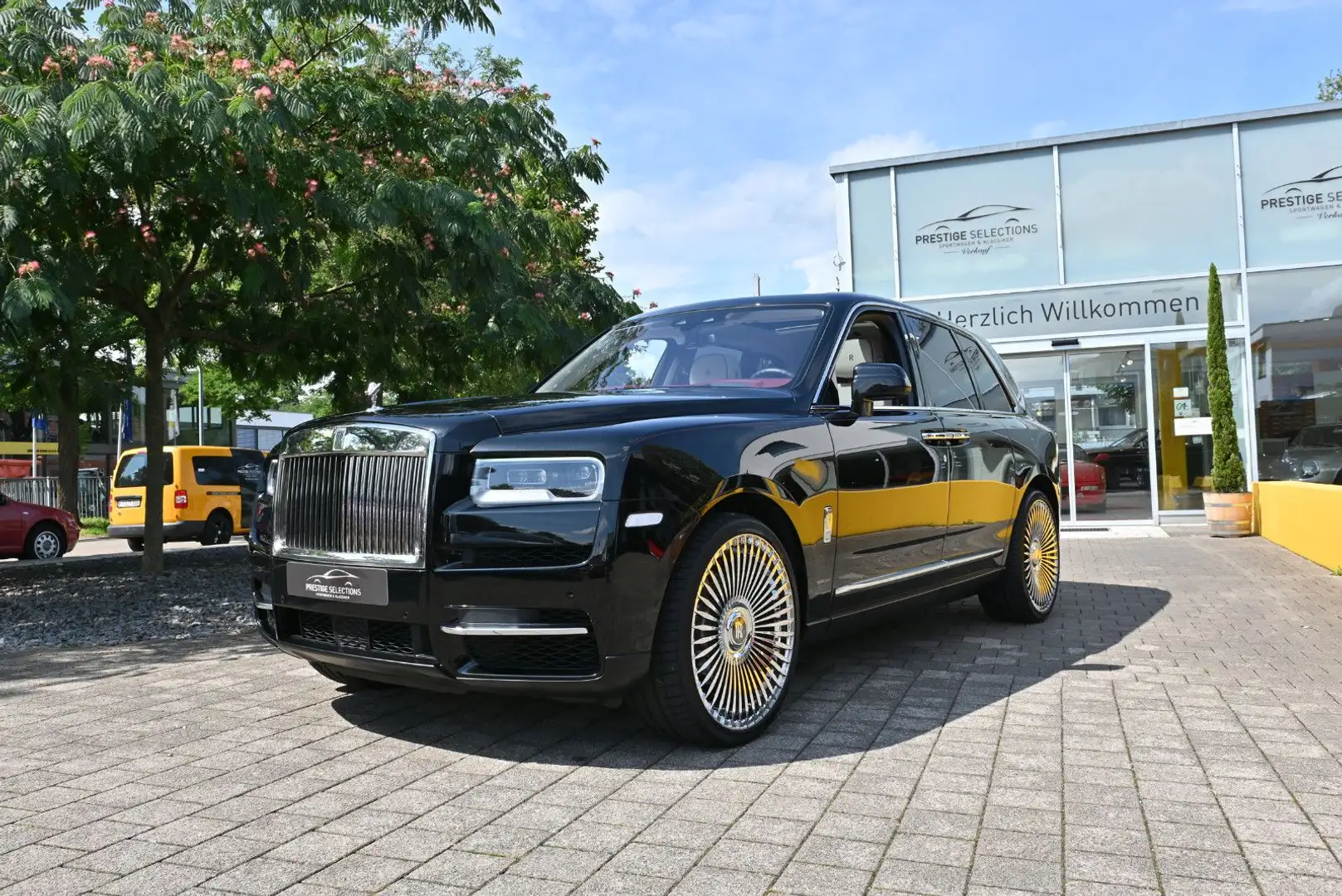 Rolls-Royce Cullinan /24"/Massage/HUD/360°/Panora/Garantie Schwarz - 1