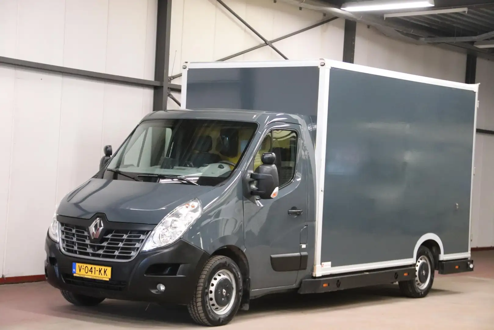 Renault Master T35 2.3 dCi 170PK AUTOMAAT PAARDENWAGEN LOWLINER V Grijs - 1