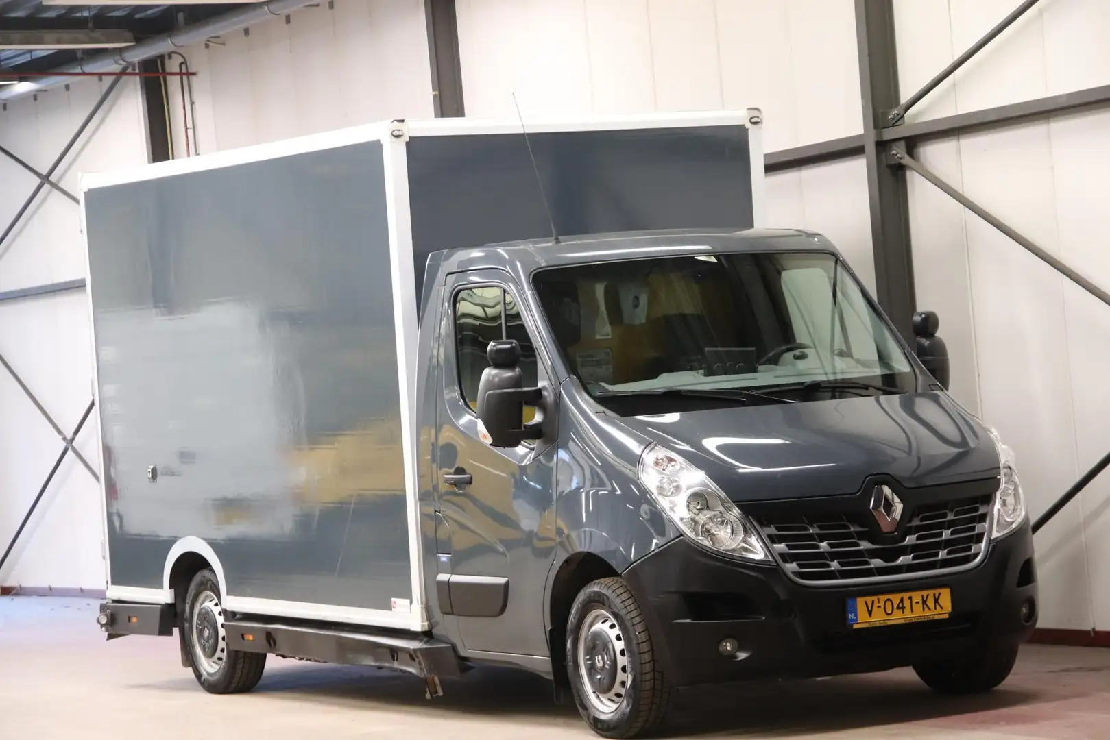 Renault Master T35 2.3 dCi 170PK AUTOMAAT PAARDENWAGEN LOWLINER V Grijs - 2