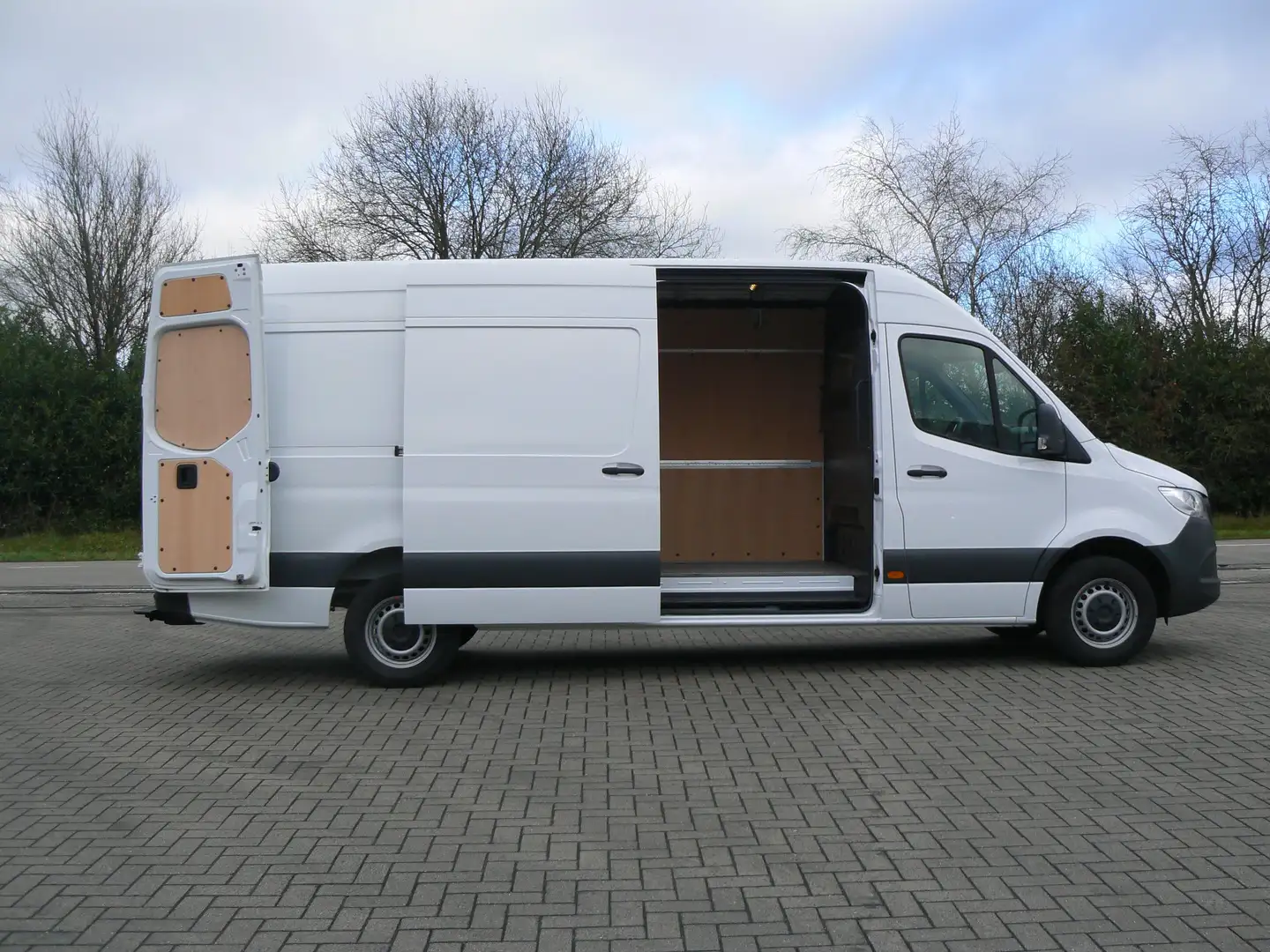 Mercedes-Benz Sprinter 317CDI L3 H2 AUTOMAAT TREKHAAK 3,5T 34400+BTW CAM. Белый - 1