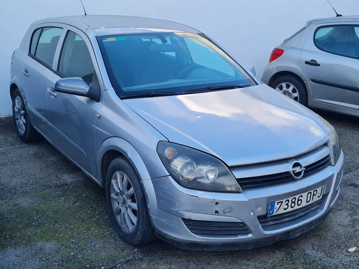 Opel Astra Astra SW 1.7CDTi Enjoy Enjoy Plateado - 2