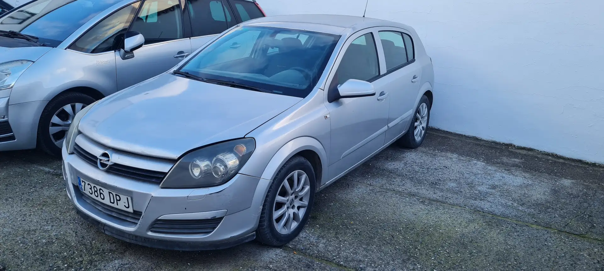 Opel Astra Astra SW 1.7CDTi Enjoy Enjoy Plateado - 1