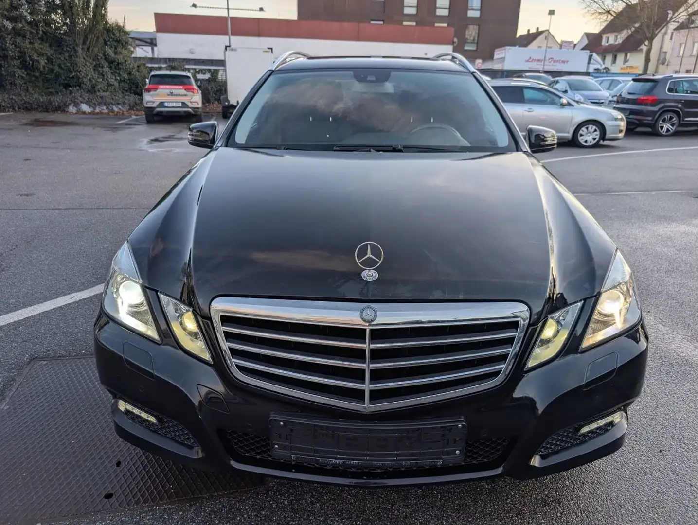 Mercedes-Benz E 200 E T-Modell E 200 CGI BlueEfficiency*AHK* Schwarz - 2