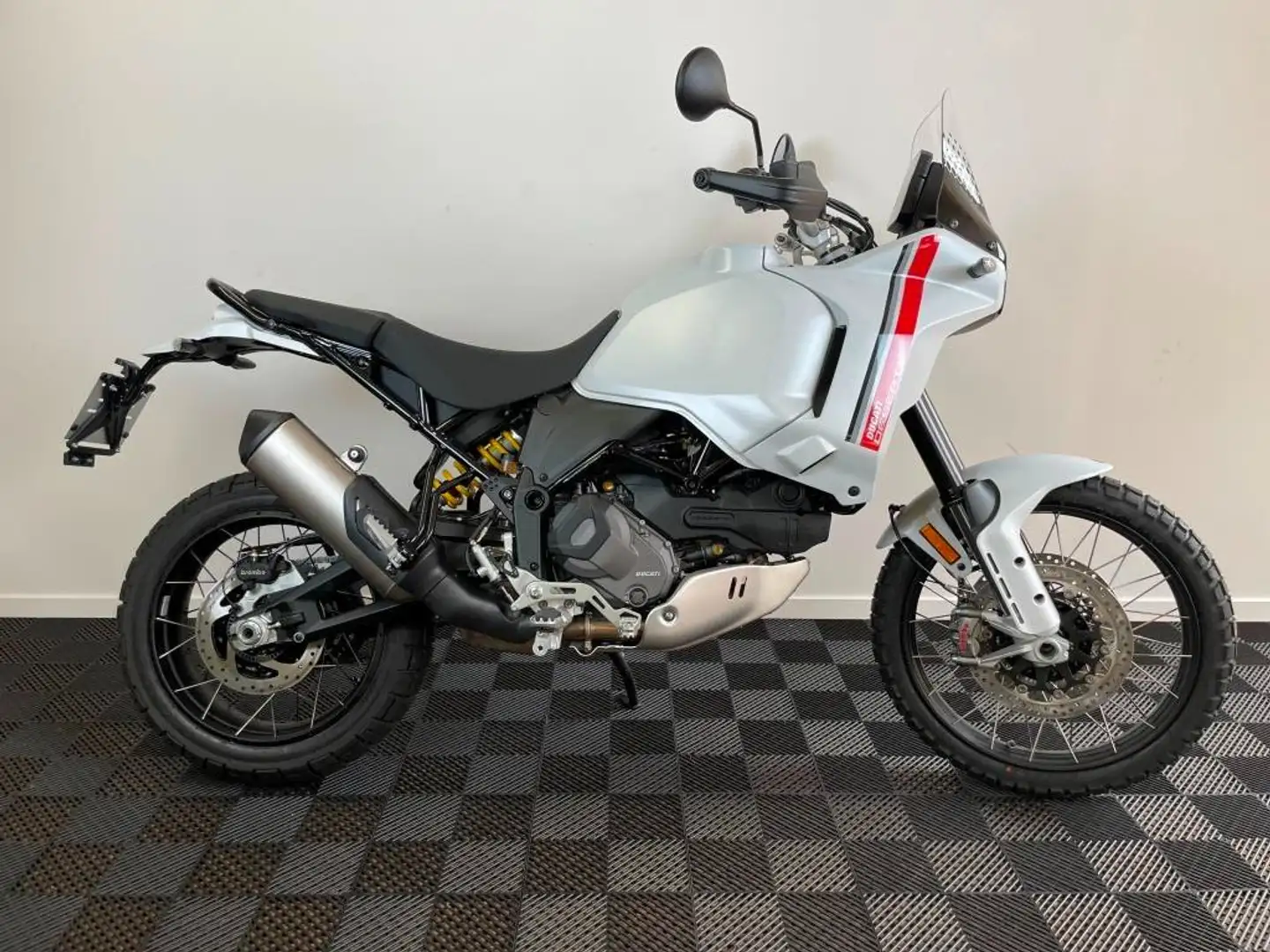 Ducati DesertX Tva Récupérable + RK Approved Blanc - 1