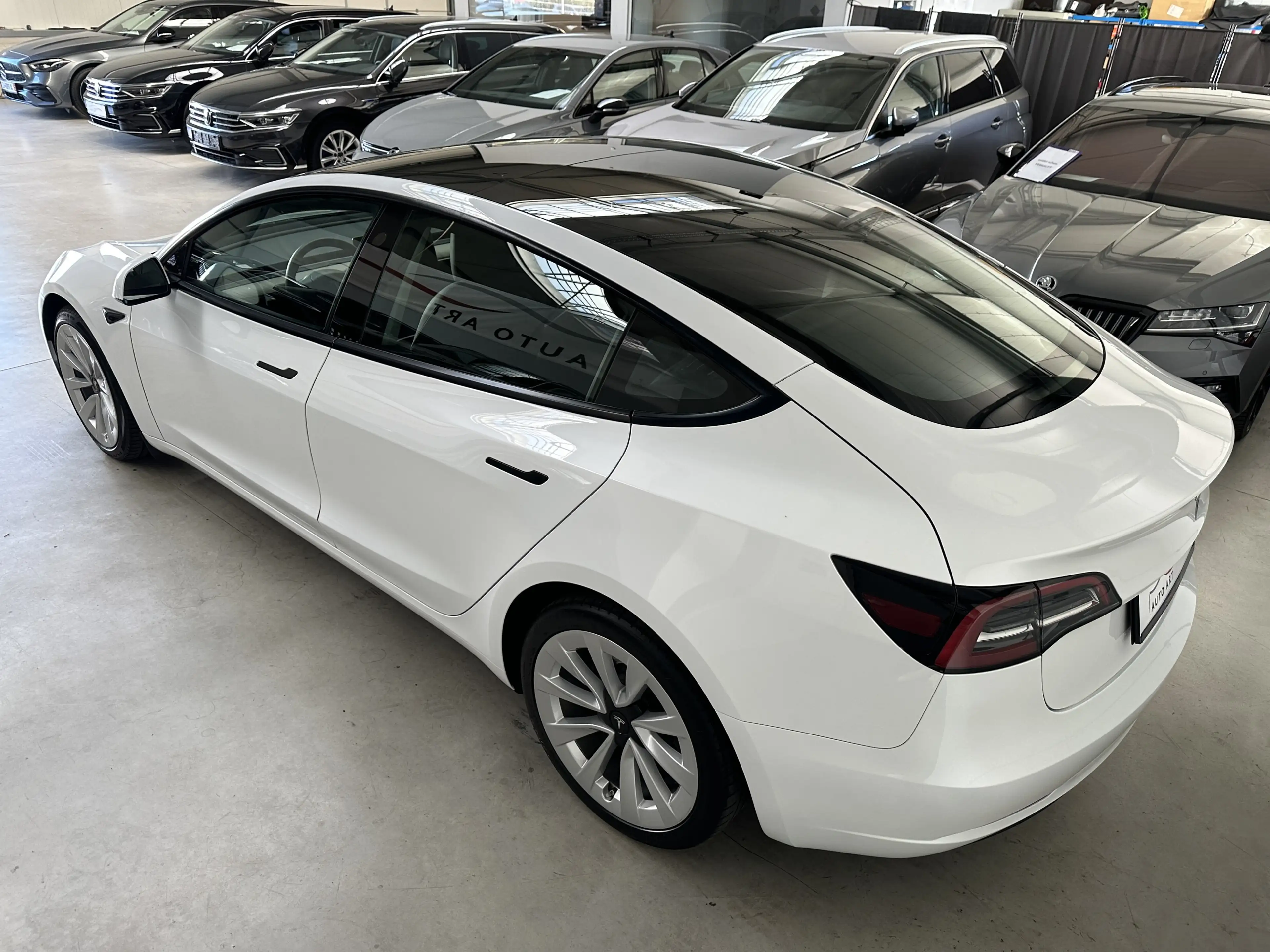 Tesla Model 3 Long Range Dual AWD Wärmepumpe — photo 12