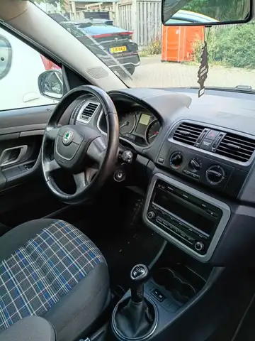 Skoda Roomster view 9