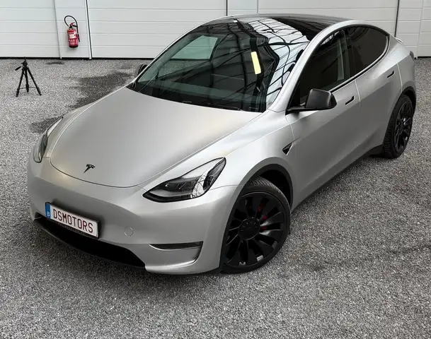 Tesla Model Y AWD Dual Motor Performance | Batterijcond. 92,37%
