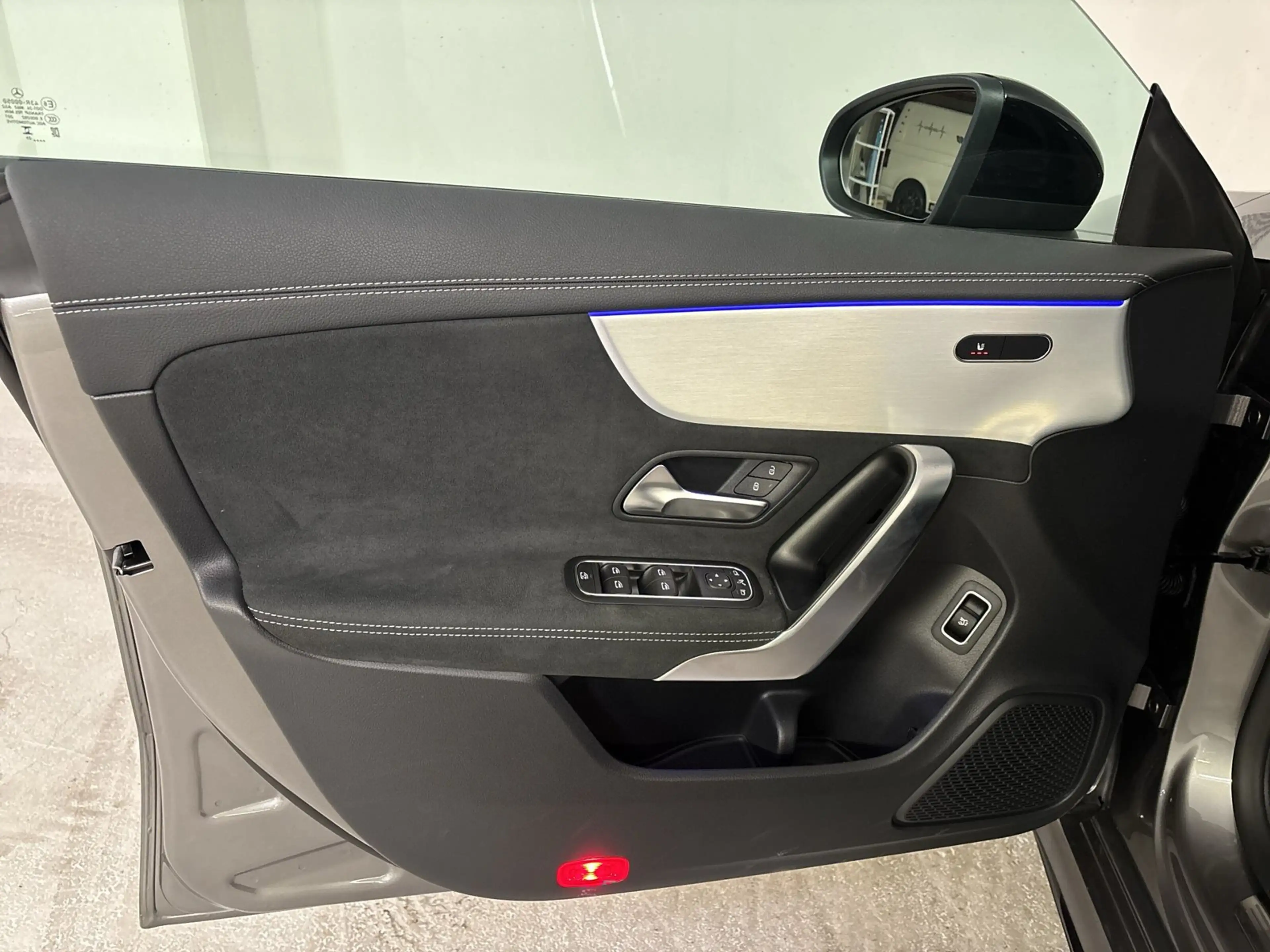 Mercedes-Benz CLA 200 d Shooting Brake Österreich-Edition PTS — photo 11