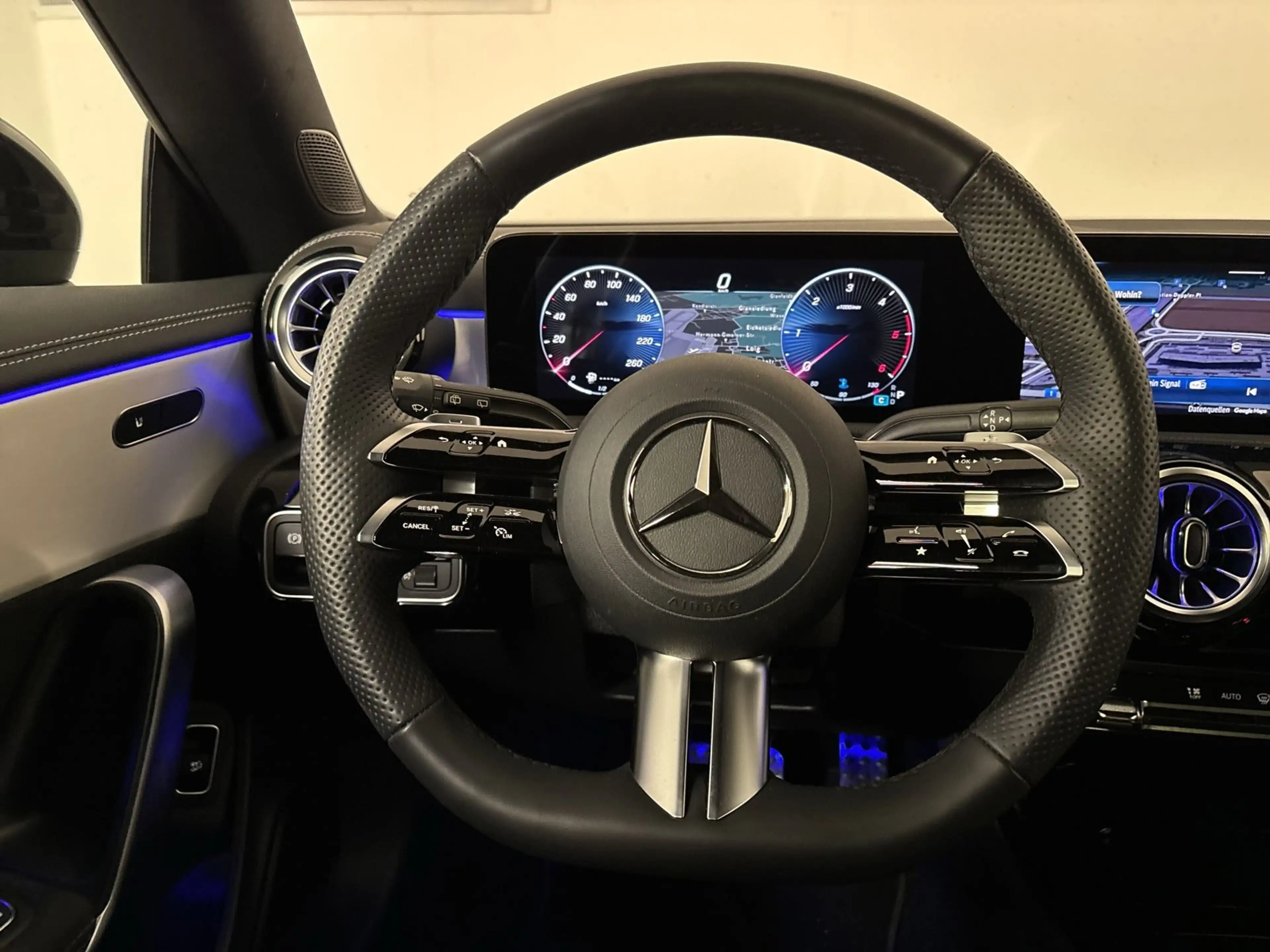 Mercedes-Benz CLA 200 d Shooting Brake Österreich-Edition PTS — photo 9